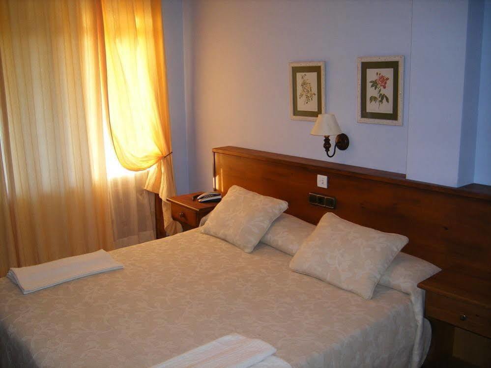 Hotel Palazio Nerín Buitenkant foto